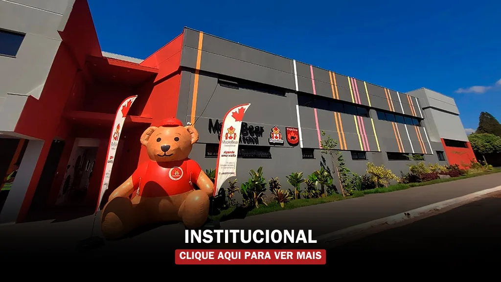 Escola Maple Bear em Barretos da Mtech Premoldados, estrutura em concreto armado e protendido, composta por pilares, vigas e lajes de piso, com área total de 1.857,12 m². Obras Mtech.